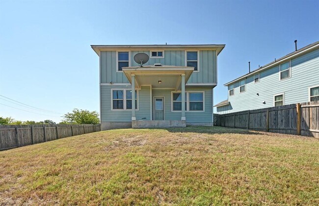 Building Photo - 741 Twisted Oaks Ln