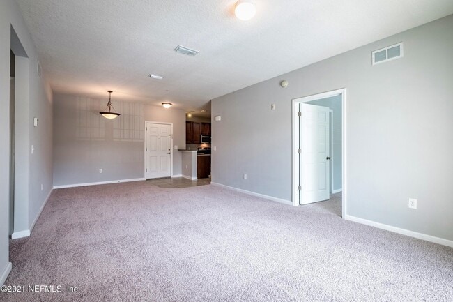 Building Photo - 4920 Key Lime Dr