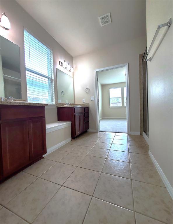 Building Photo - 217 Michaelis Dr