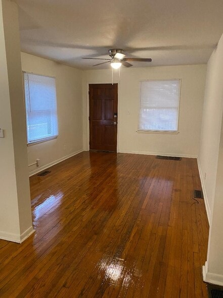 Building Photo - 625-627 S 10th Street