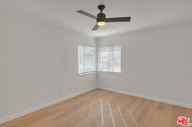 Building Photo - 3701 Coliseum St