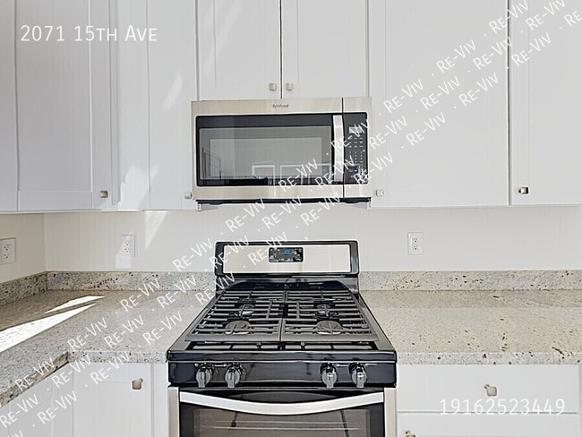 Building Photo - 2071 15th Ave