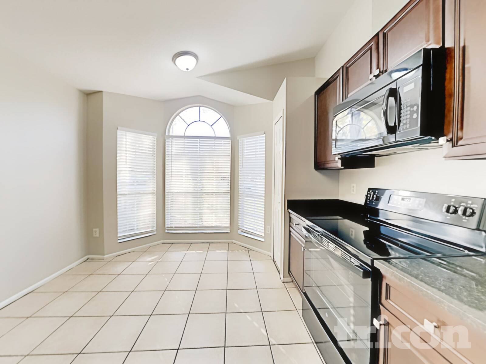 Building Photo - 7227 Edgewater Shores Ct