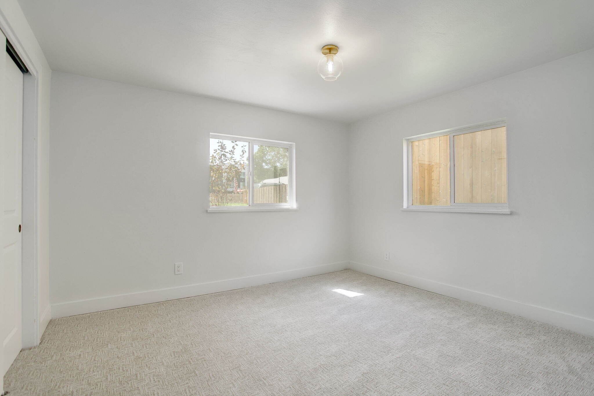 Building Photo - 3056 S Galapago St