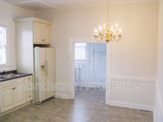 Building Photo - 1207 E 34th St