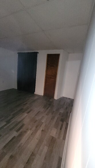 Building Photo - 117 Wilkes St