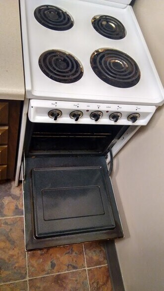 Building Photo - 401 N East St