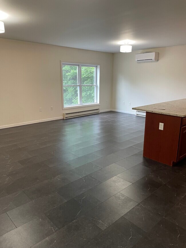 Building Photo - 120 Chambers Aly