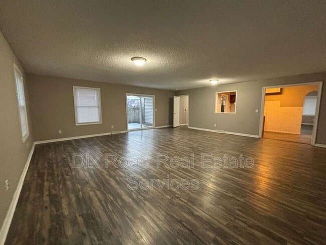 Building Photo - 2237 Carolina St