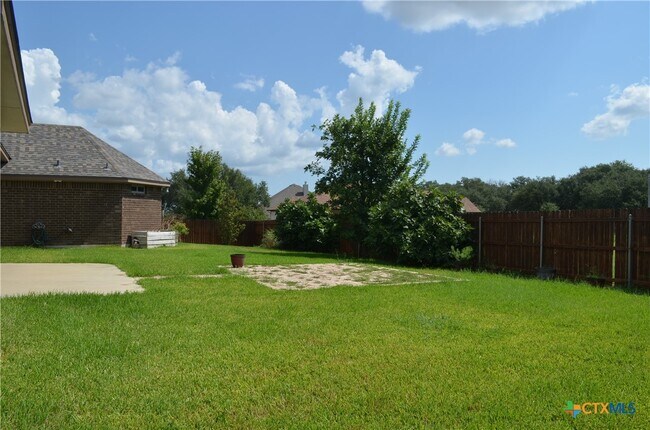 Building Photo - 2037 Bella Vita Dr