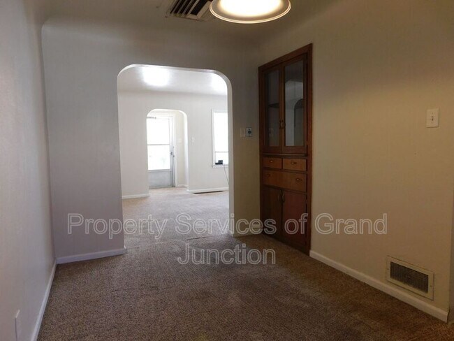 Building Photo - 1346 Texas Ave