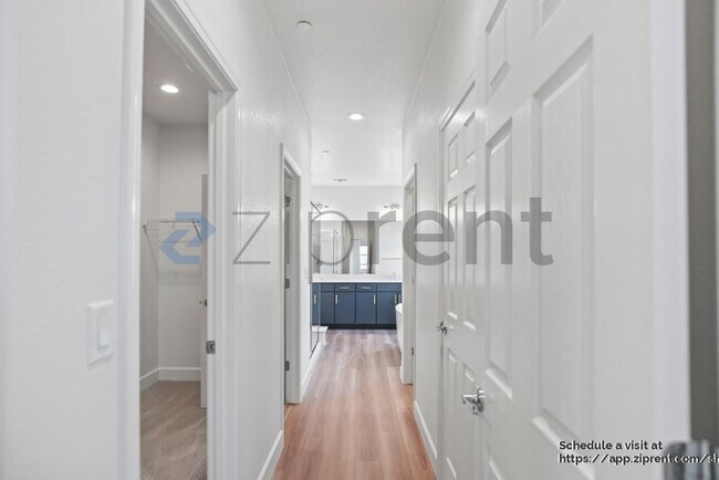 Building Photo - 4203 Randa Wy