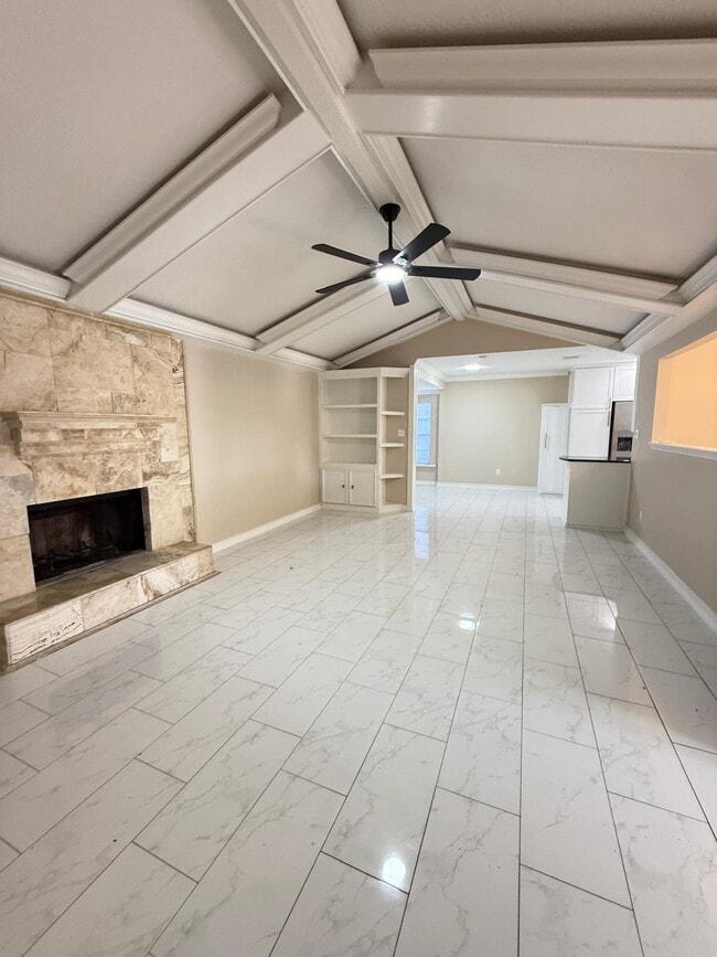 Building Photo - 22610 Smokey Hill Dr