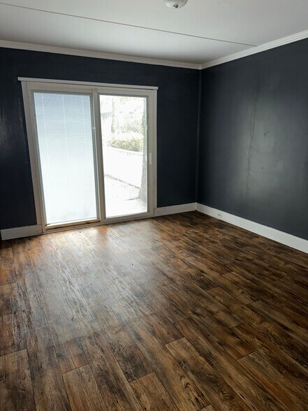 Building Photo - 690 Webster St