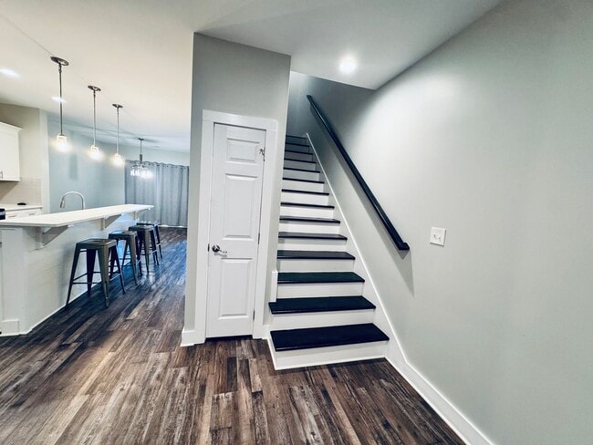 Building Photo - 56 Zentry Pl