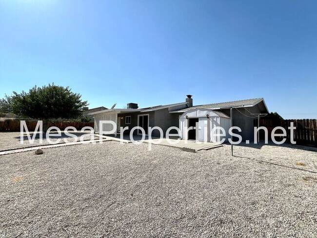 Building Photo - 17945 Sequoia St