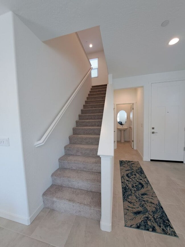 Building Photo - MOVE IN READY: Brand-New 2-Story Home with...