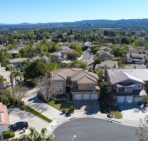 Building Photo - 7420 Cliffside Ct