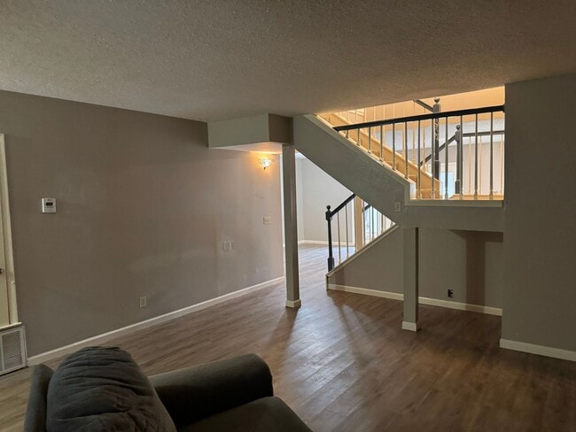 Building Photo - 11814 Song St