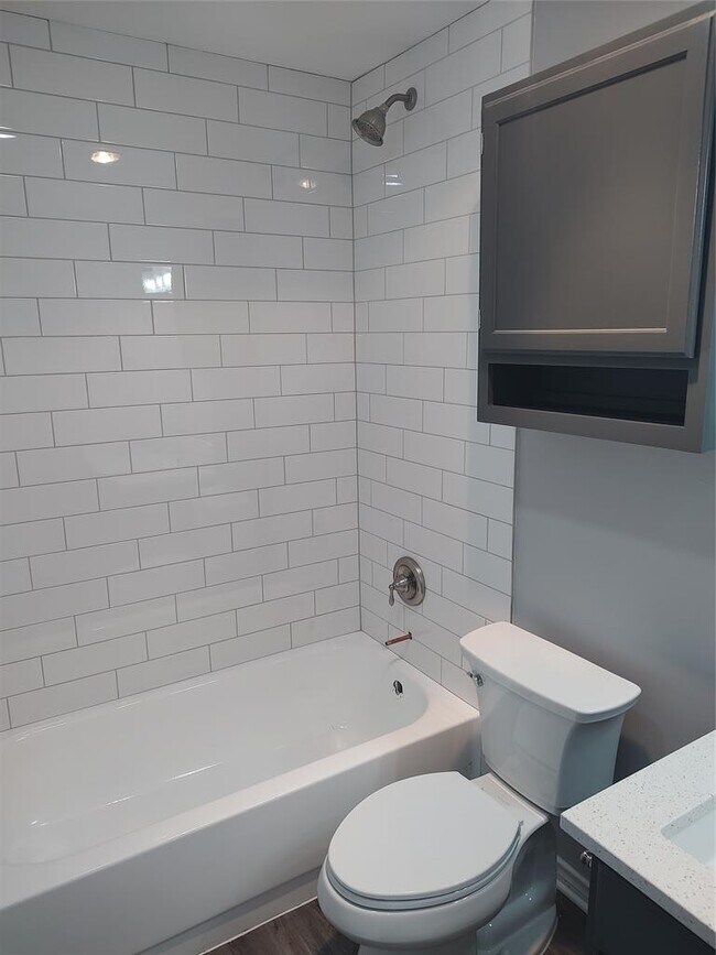 Building Photo - 1208 Gingerlily Cove