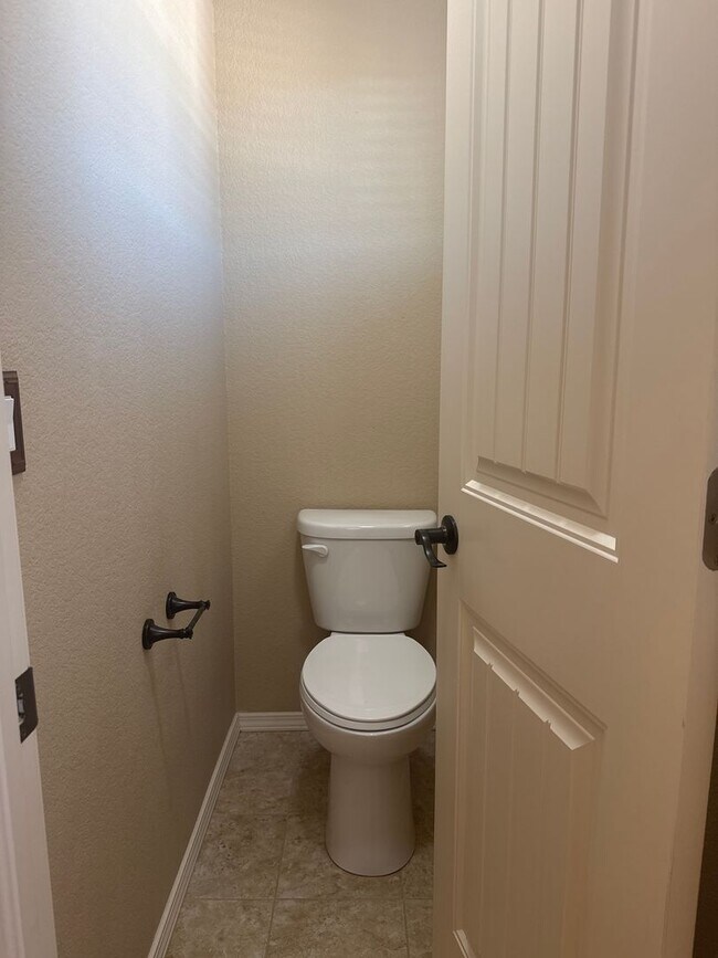 Building Photo - 10732 Echo Canyon Dr