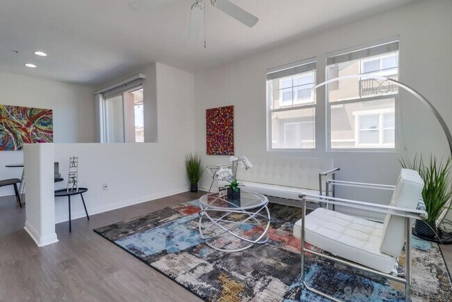 Primary Photo - Tri-Level Townhome Condo for Rent – 2 Bed,...