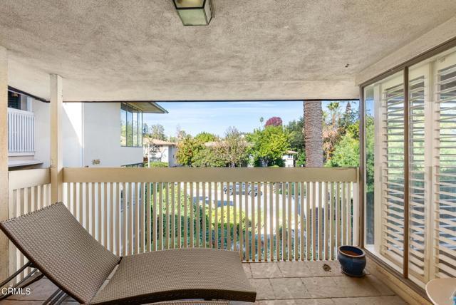 Building Photo - 945 S Orange Grove Blvd