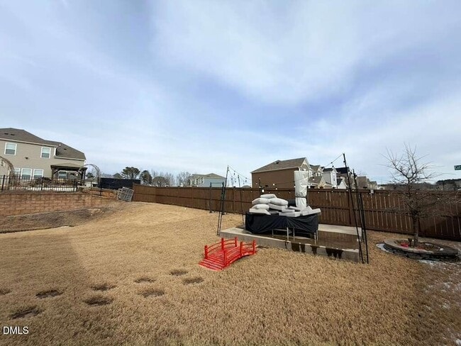 Building Photo - 3500 Barn Rd