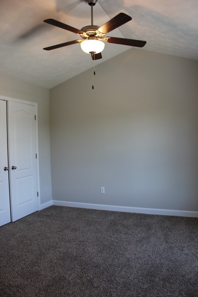 Building Photo - 163 Cedar Point Ln