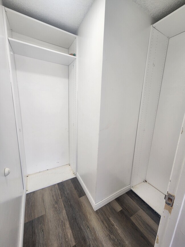 Building Photo - 1451 W 146th St