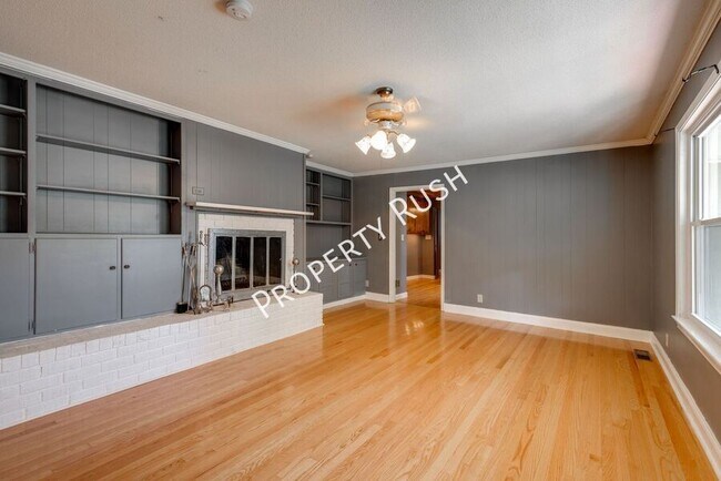Building Photo - 303 Windmere Dr
