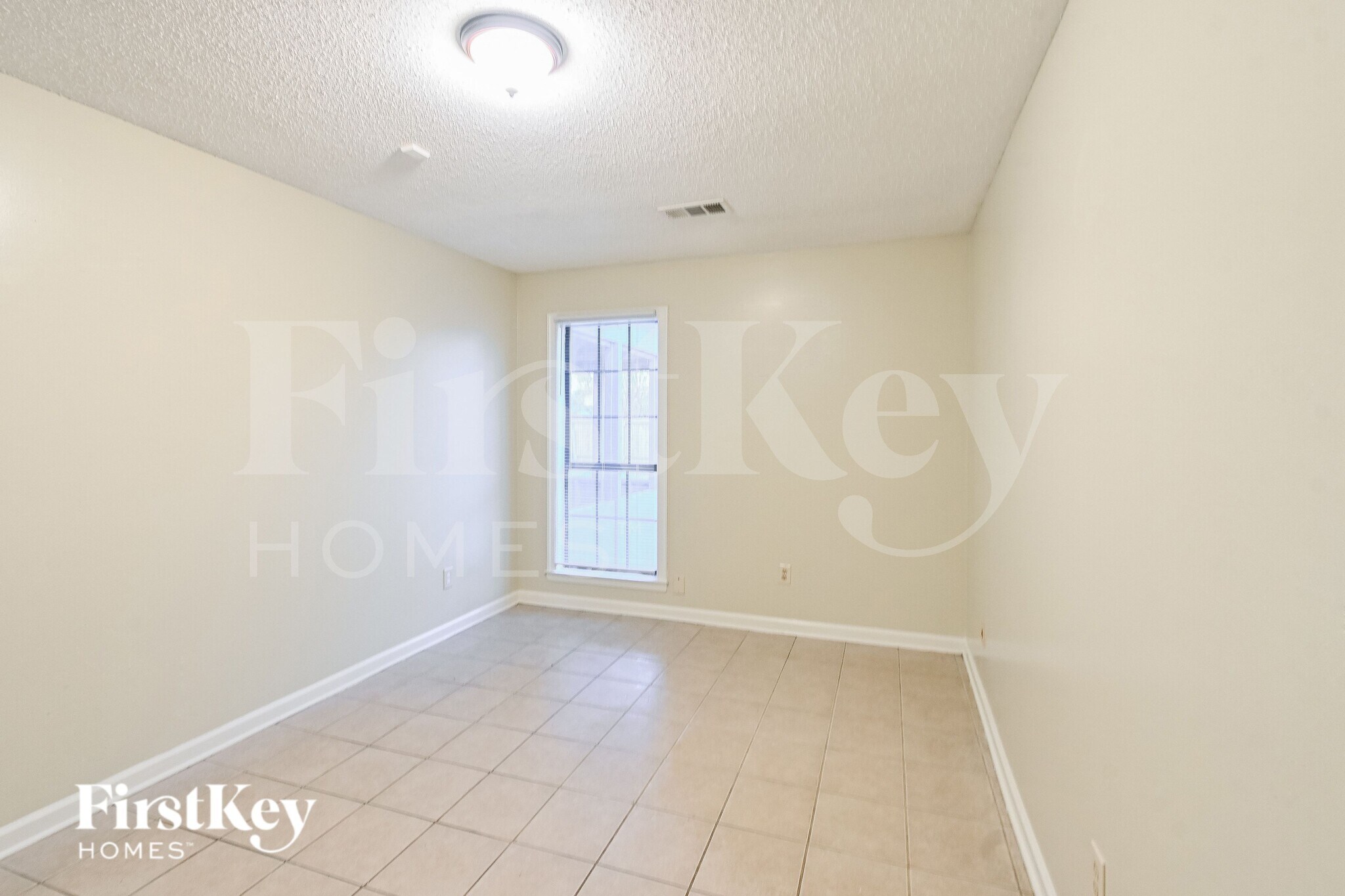 Building Photo - 4415 Sunnyslope Dr
