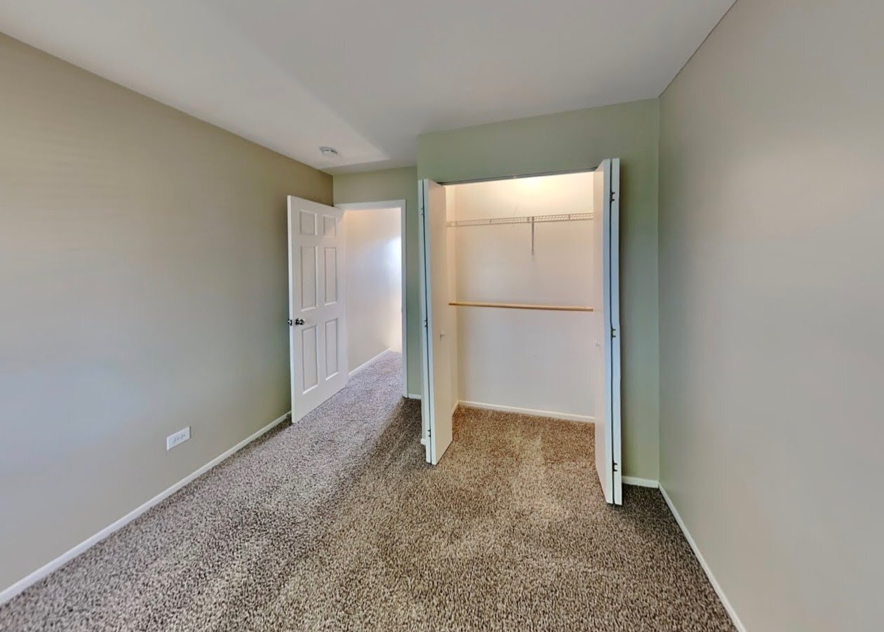 Building Photo - 6793 Redwing Dr