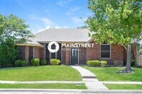 Building Photo - 3 Bedroom Pet-Friendly Home in Mesquite, TX with Main Street Renewal