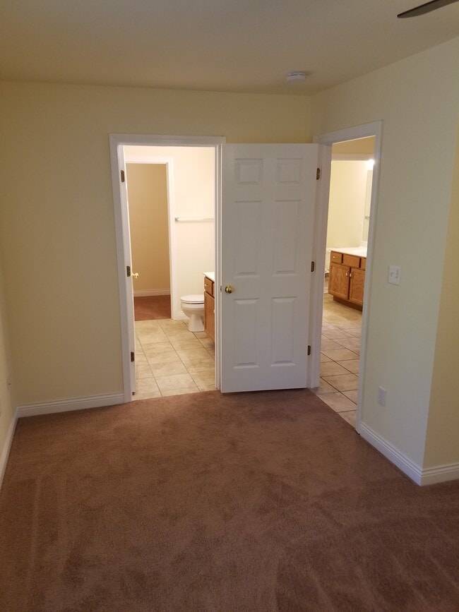 Building Photo - 3510 James Dale Rd