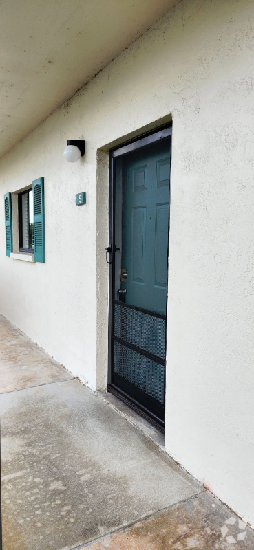 Building Photo - 420 Breakwater Dr