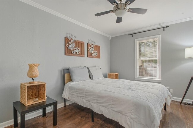 Building Photo - 5305 Harmon Ave