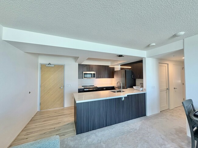 Building Photo - 615 Keawe St