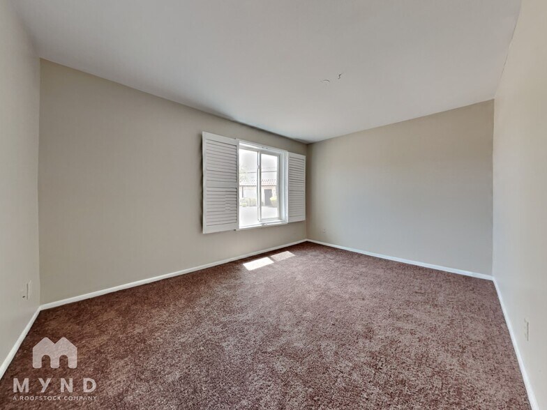 Building Photo - 821 Joan D Arc Ave