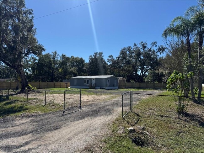 Building Photo - 12111 Anderson Dr