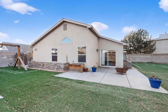 Building Photo - 3212 Ocate Meadows Ct NE