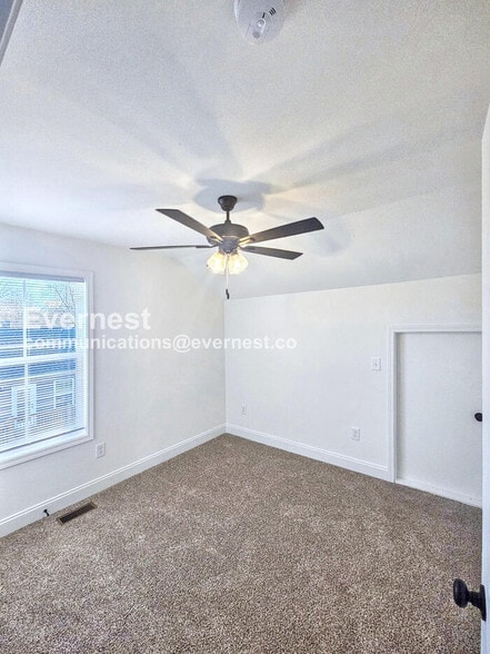 Building Photo - 112 W 21st Ave