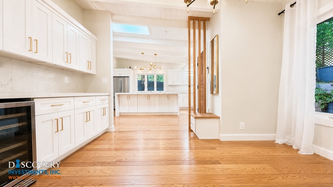 Building Photo - 6323 Girvin Dr