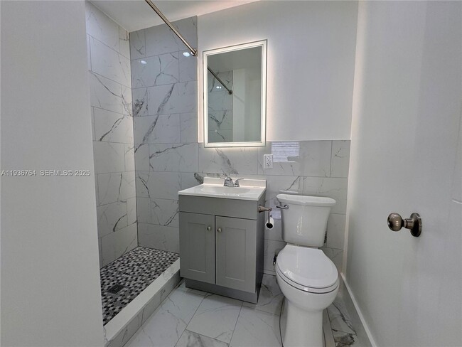 Building Photo - 7135 SW 22nd St