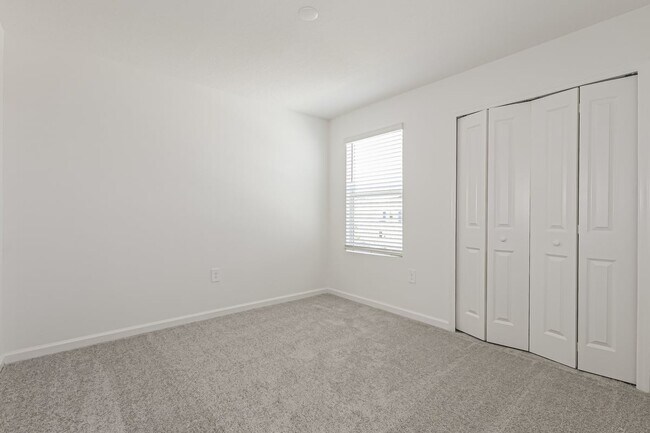 Building Photo - 3483 Howell Dr