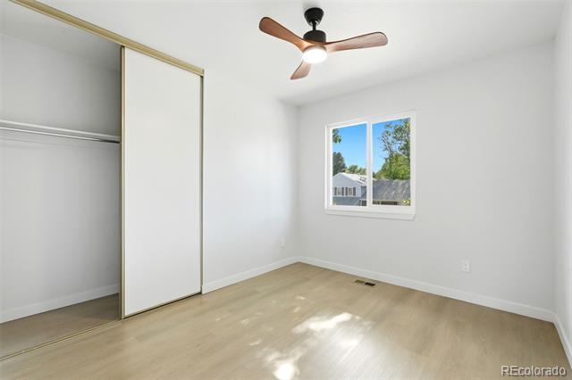 Building Photo - 6752 S Dahlia Ct