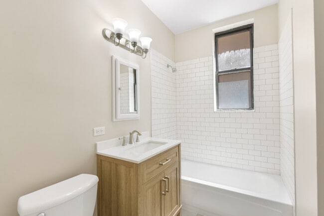 Building Photo - 2245 N Western Ave