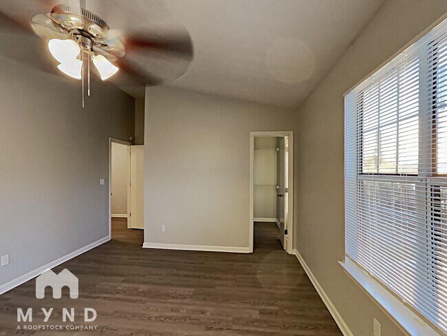 Building Photo - 5061 Donnell Way