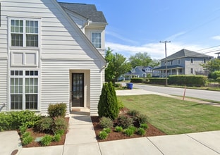 Building Photo - Beautiful Townhome for Rent