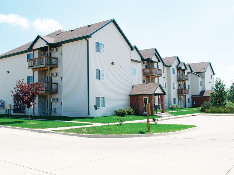 Primary Photo - Altoona Park Apartments